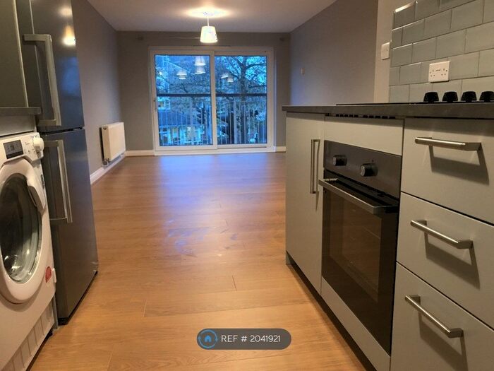 2 Bedroom Flat To Rent In Davis St, Cardiff, CF24