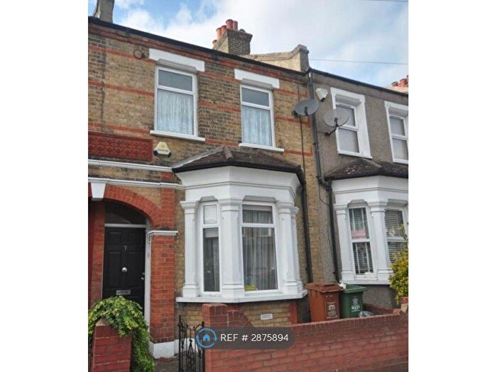 3 Bedroom Terraced House To Rent In South Gipsy Road, Welling, DA16