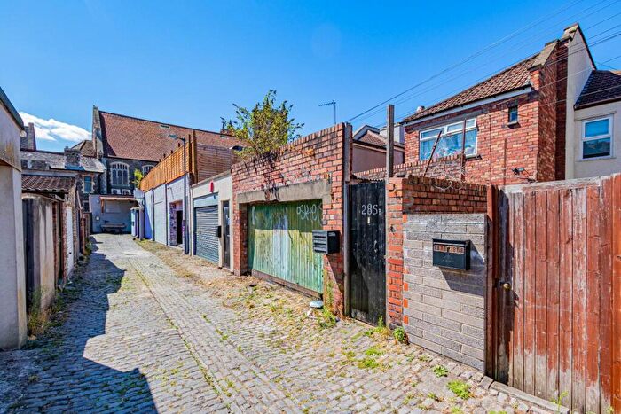 4 Bedroom Flat To Rent In Gloucester Road, Bishopston, Bristol, BS7