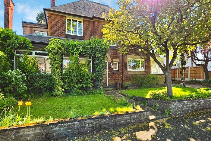 5 Bedroom Detached House For Sale In Oundle Drive, NG8