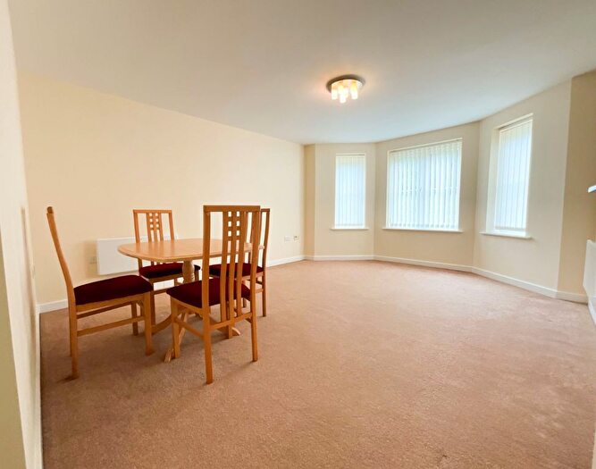 2 Bedroom Flat To Rent In Jenkinson Grove, Armthorpe, Doncaster, DN3