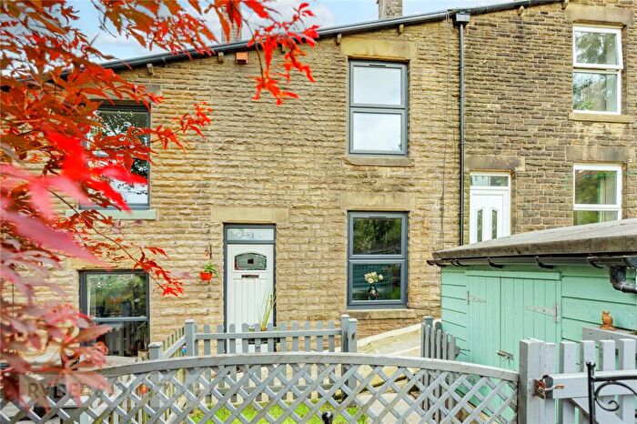 2 Bedroom Terraced House For Sale In Roman Street, Mossley, OL5