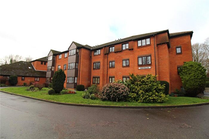 1 Bedroom Flat For Sale In Oakfields, Lychpit, Basingstoke, Hampshire, RG24