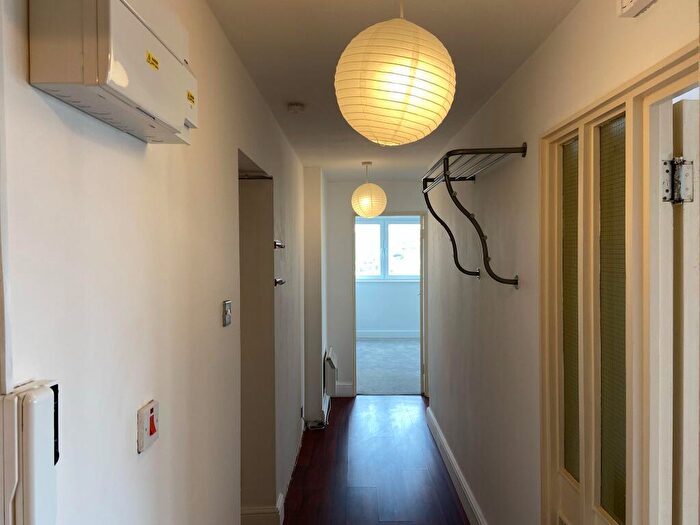 2 Bedroom Flat To Rent In Goldstone House, Clarendon Road, Hove, BN3