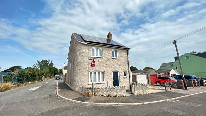 3 Bedroom Detached House For Sale In St Georges Road, Easton, DT5