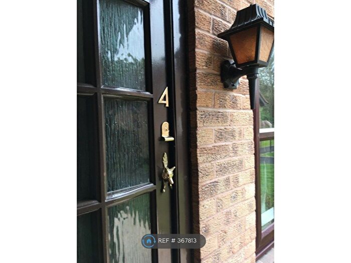 1 Bedroom Flat To Rent In Beckford Croft, Dorridge, Solihull, B93