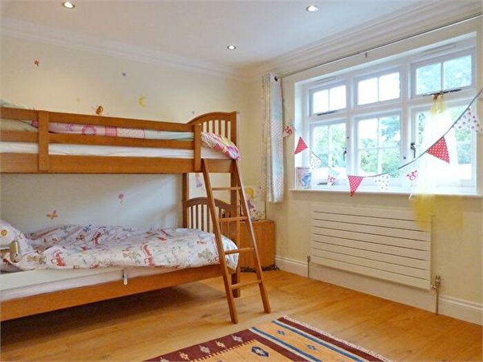 5 Bedroom Detached House For Sale In Lime Grove, Ruislip, HA4