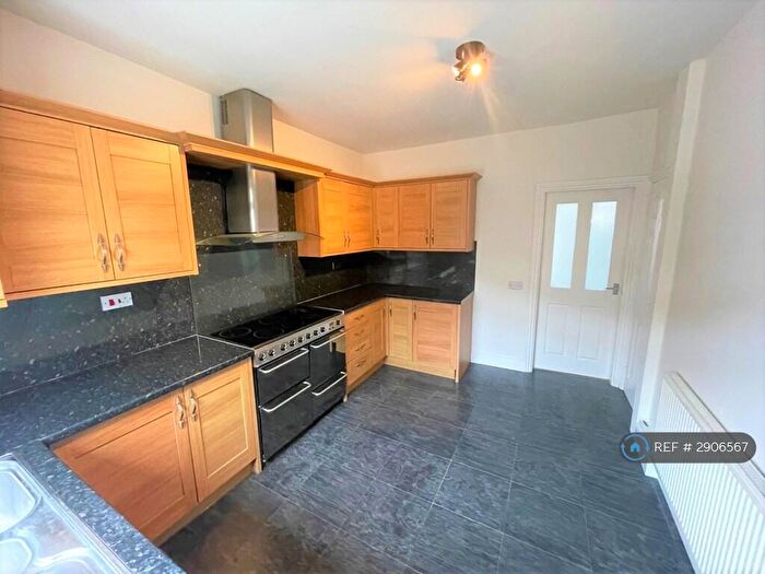 3 Bedroom Terraced House To Rent In Falding St, Sheffield, S35