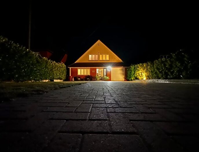5 Bedroom Detached House For Sale In Busheyfields Road, Herne Common, Herne, CT6