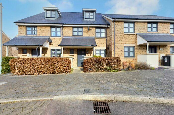 4 Bedroom Terraced House To Rent In Fox Brook, Loves Farm, St Neots, Cambridgeshire, PE19