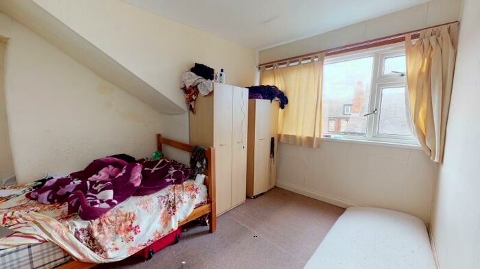 2 Bedroom Terraced House To Rent In Autumn Avenue, Hyde Park, Leeds, LS6