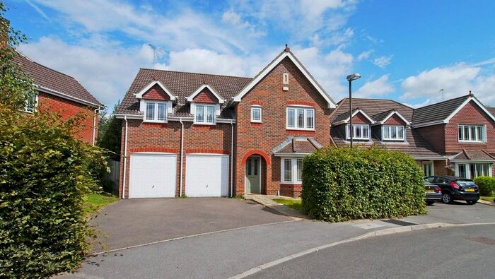 5 Bedroom Detached House To Rent In Six Acres, Slinfold, West Sussex, RH13