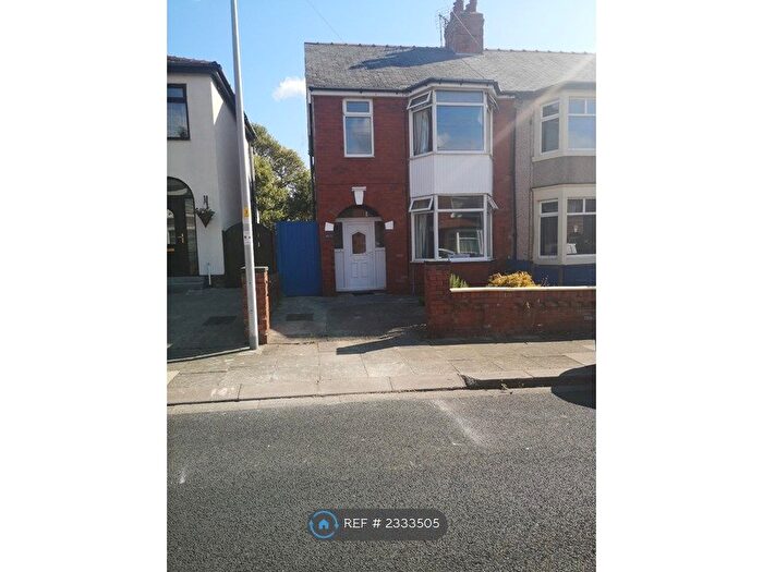 3 Bedroom Semi-Detached House To Rent In Maurice Grove, Bispham Blackpool, FY2