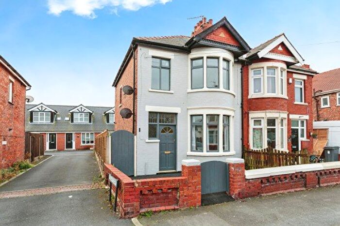 3 Bedroom Property To Rent In Harcourt Road, Blackpool, FY4