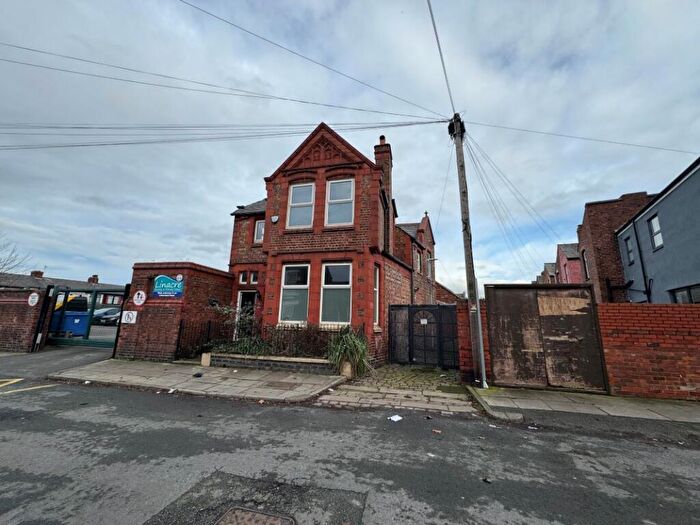 3 Bedroom Detached House For Sale In Thornton Road, Bootle, Merseyside, L20