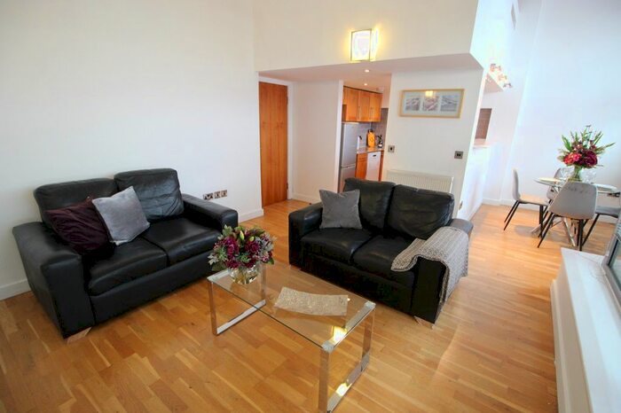 2 Bedroom Flat To Rent In Connect House, Northern Quarter, Manchester, M4