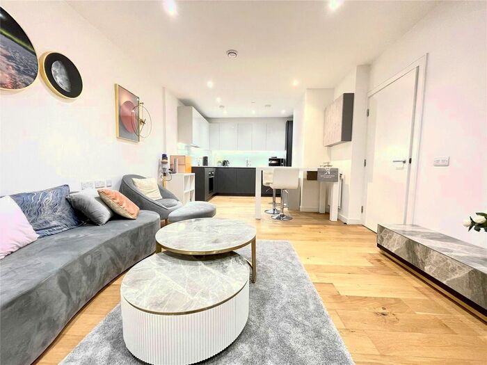 1 Bedroom Flat To Rent In Prospect Row New Stratford Works, Stratford, Stratford, E15