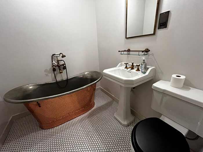 2 Bedroom Property To Rent In Princip Street, Birmingham, B4