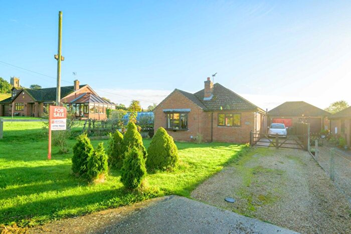 3 Bedroom Detached Bungalow For Sale In Hall Lane, West Keal, PE23