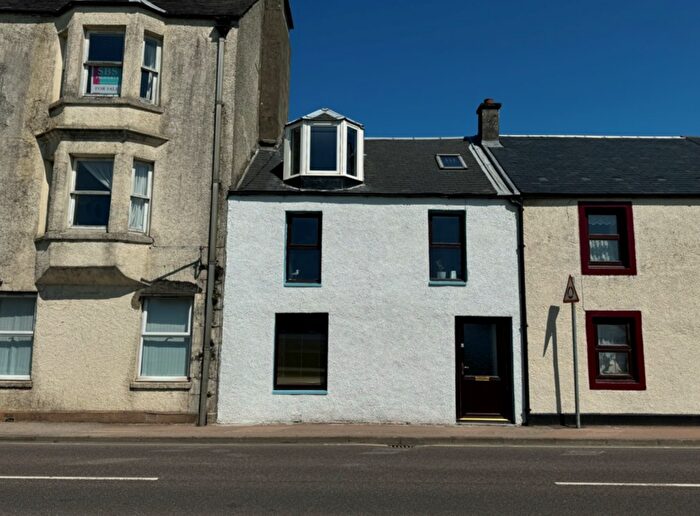 3 Bedroom Town House For Sale In , Poltalloch Street, Lochgilphead, PA31