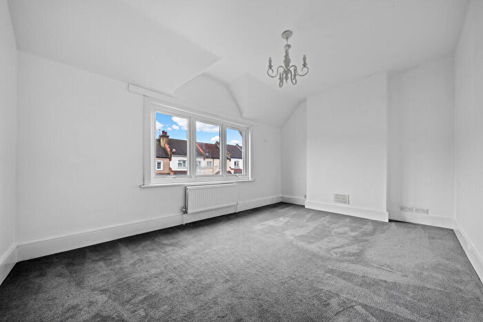 3 Bedroom End Of Terrace House For Sale In Cowper Gardens, South Wallington, SM6