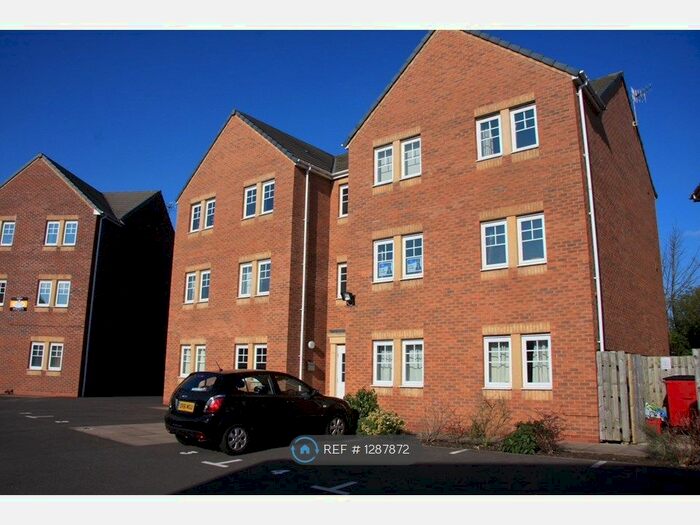 2 Bedroom Flat To Rent In Doulton Court, Stoke-On-Trent ST2