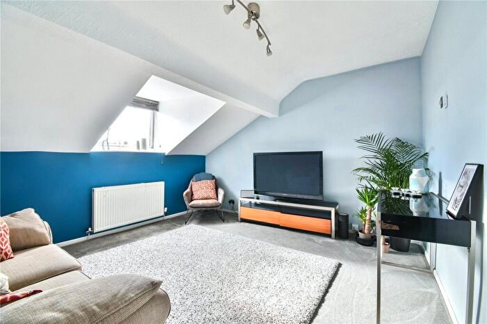 1 Bedroom Apartment To Rent In Orchard Street, West Didsbury, Manchester, M20