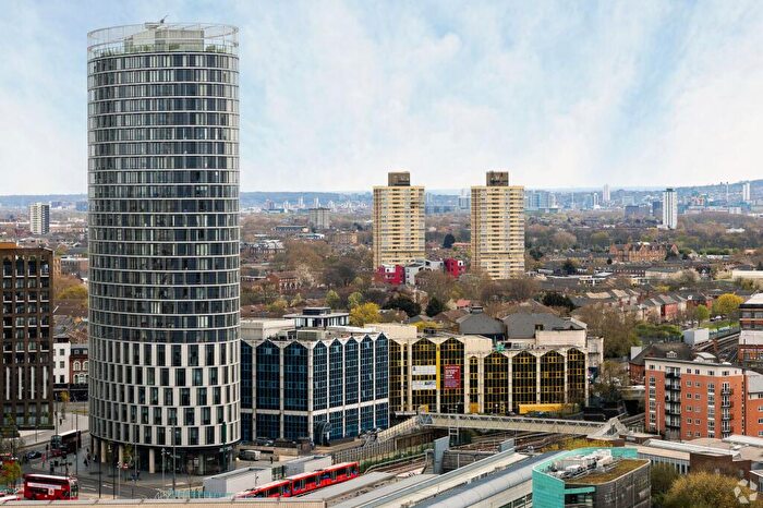 1 Bedroom Apartment To Rent In Station Street, Unex Tower, E15