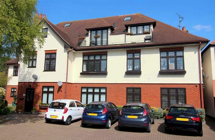 2 Bedroom Flat To Rent In Hadleigh Road, Leigh-On-Sea, SS9