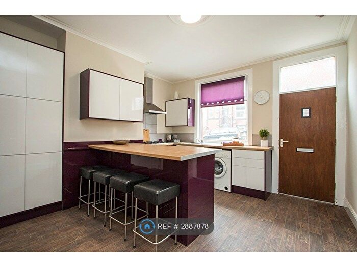 4 Bedroom Terraced House To Rent In Village Place, Leeds, LS4