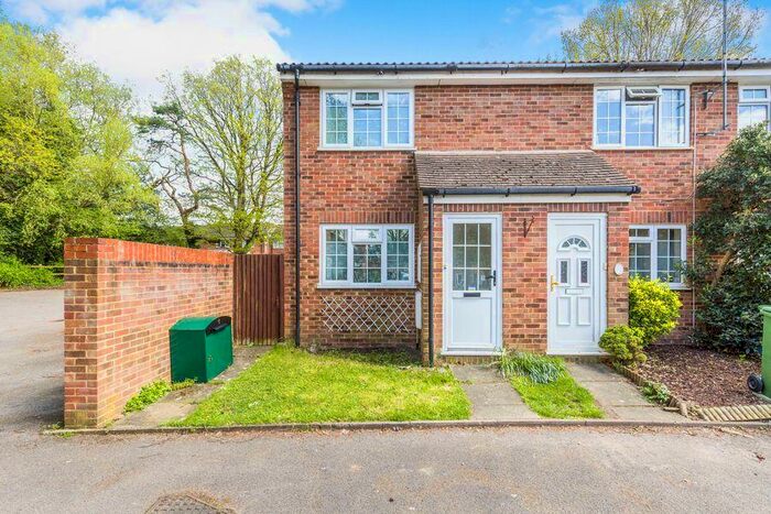 2 Bedroom End Of Terrace House To Rent In Rother Close, Sandhurst, GU47