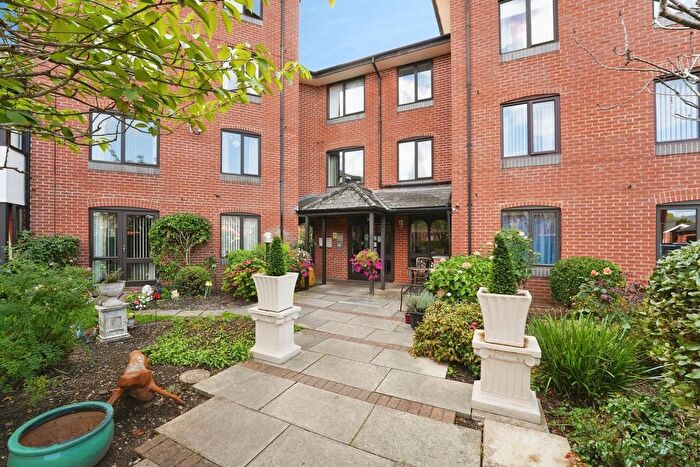 1 Bedroom Flat For Sale In St. Georges Lane North, Worcester, Worcestershire, WR1