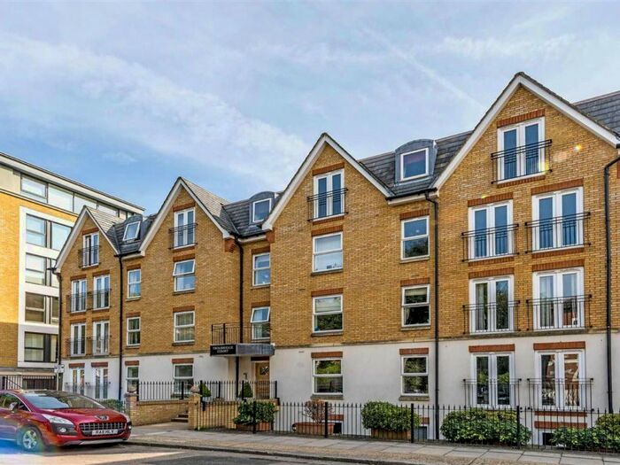 2 Bedroom Flat To Rent In Marlborough Road, London, W4