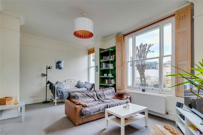 1 Bedroom Flat To Rent In St Stephens Avenue, London, W12