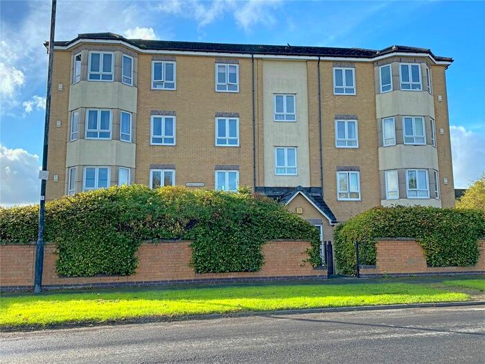 2 Bedroom Flat To Rent In Chamberlain House, Ned Lane, Bradford BD4