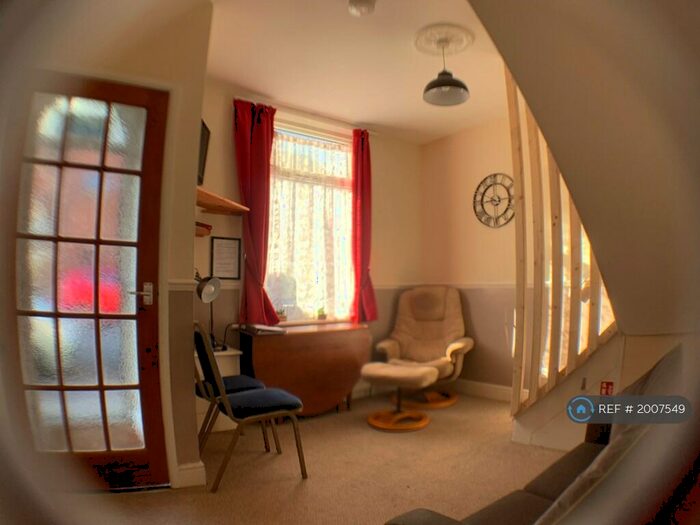 4 Bedroom Terraced House To Rent In Langley Road, Portsmouth, PO2