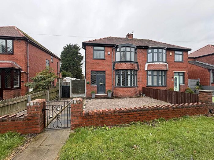 3 Bedroom Semi Detached House For Sale In Broadway, Chadderton, OL9