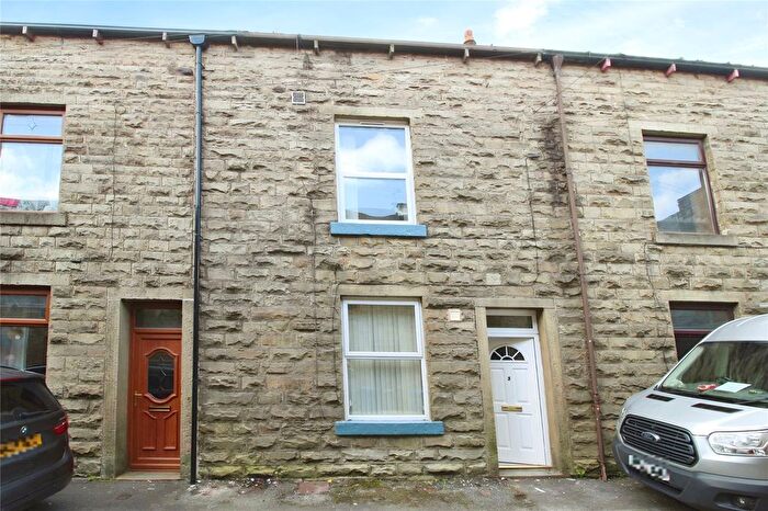 2 Bedroom Terraced House To Rent In King Street, Waterfoot, Rossendale, Lancashire, BB4