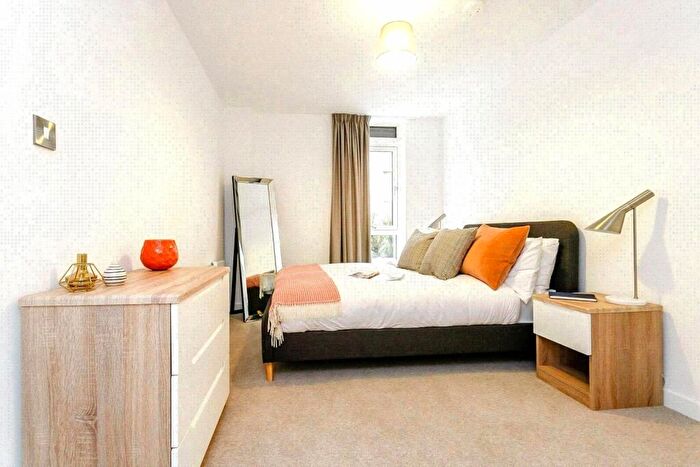 2 Bedroom Apartment To Rent In The Priory Queensway, Birmingham, West Midlands, B4