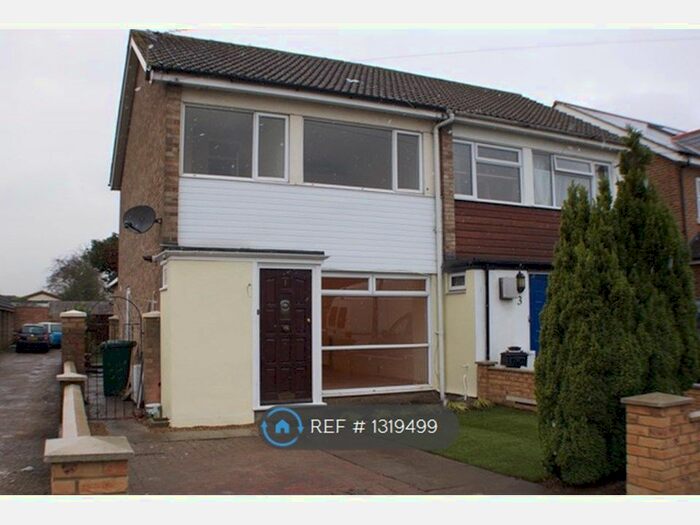 3 Bedroom Semi-Detached House To Rent In Hughes Road, Ashford TW15