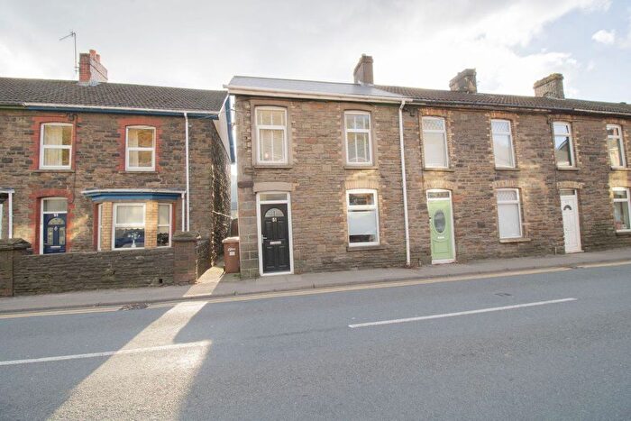 3 Bedroom Property To Rent In Risca Road, Crosskeys, NP11