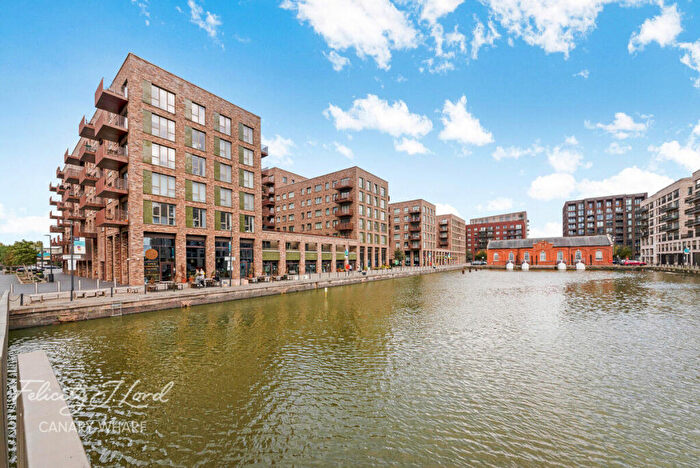 3 Bedroom Apartment For Sale In Hudson Way, London, E16