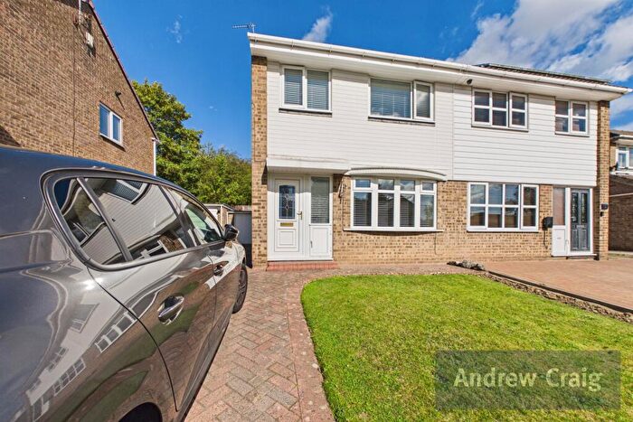 3 Bedroom Semi-Detached House For Sale In Thorntons Close, Pelton, DH2