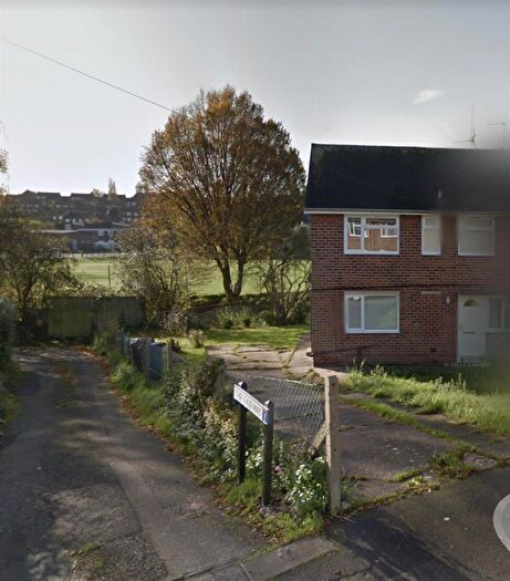 3 Bedroom House To Rent In Newton Road, Gedling, Nottingham, NG4