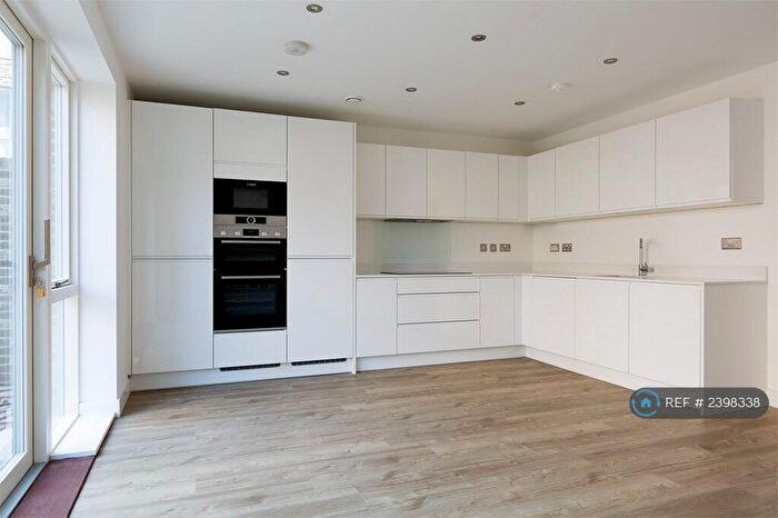 5 Bedroom Flat To Rent In Hazell Street, Cambridge, CB1