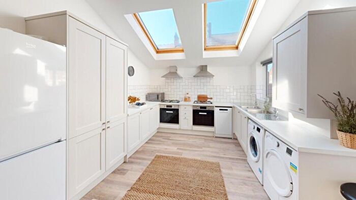 9 Bedroom House To Rent In Heaton Hall Road, NE6