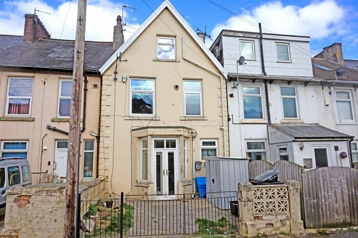 3 Bedroom Terraced House To Rent In Woodville Street, Halifax, HX3