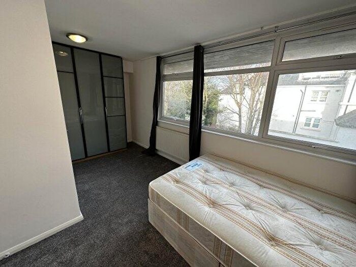 1 Bedroom Flat To Rent In Roxeth Hill, HA2