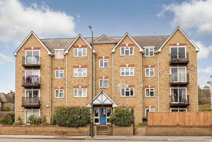 2 Bedroom Flat To Rent In Worple Road, Wimbledon, London, SW19