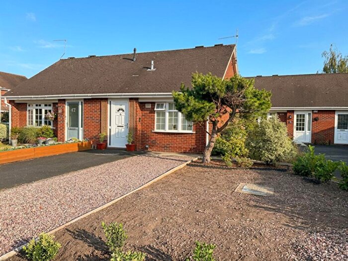 1 Bedroom Semi-Detached Bungalow For Sale In Bessancourt, Holmes Chapel, CW4